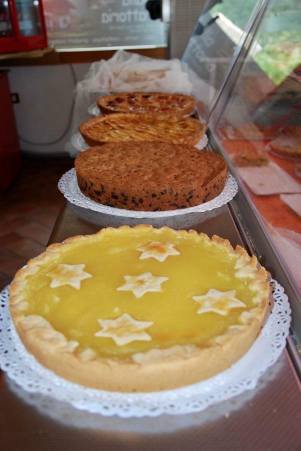 B&B dalla fattoria della Patty Pieve Di Ledro Esterno foto